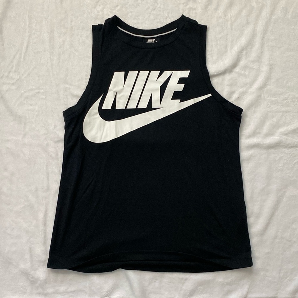 Nike tank top in black and white